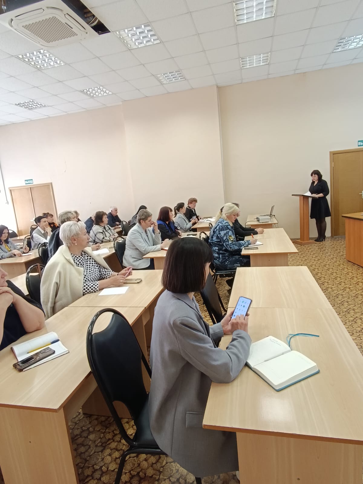 Члены областной рабочей группы комиссии по делам несовершеннолетних и защите их прав посетили КДН и ЗП г. Кузнецка 