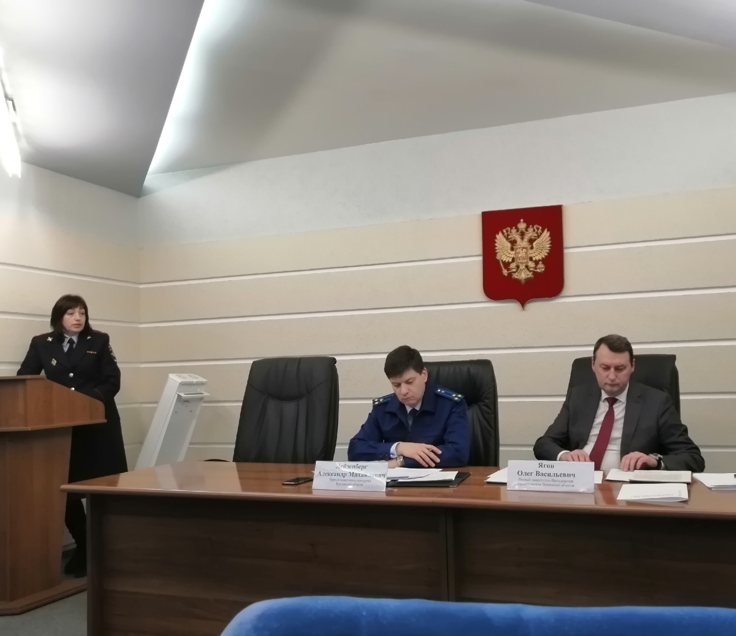 1 декабря, в прокуратуре Пензенской области состоялось заседание межведомственной рабочей группы по вопросам защиты прав и интересов несовершеннолетних.