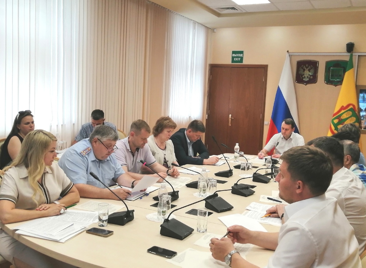 В областном правительстве состоялось заседание очередной КДН и ЗП