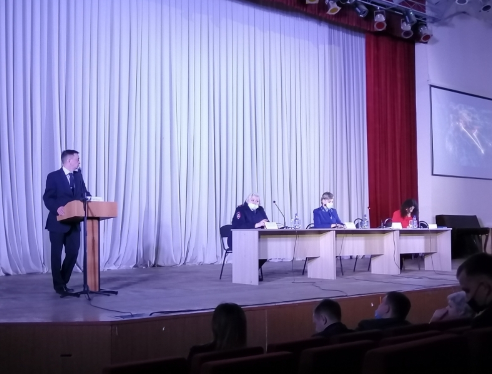 Новые вызовы и современные угрозы в молодежной среде
