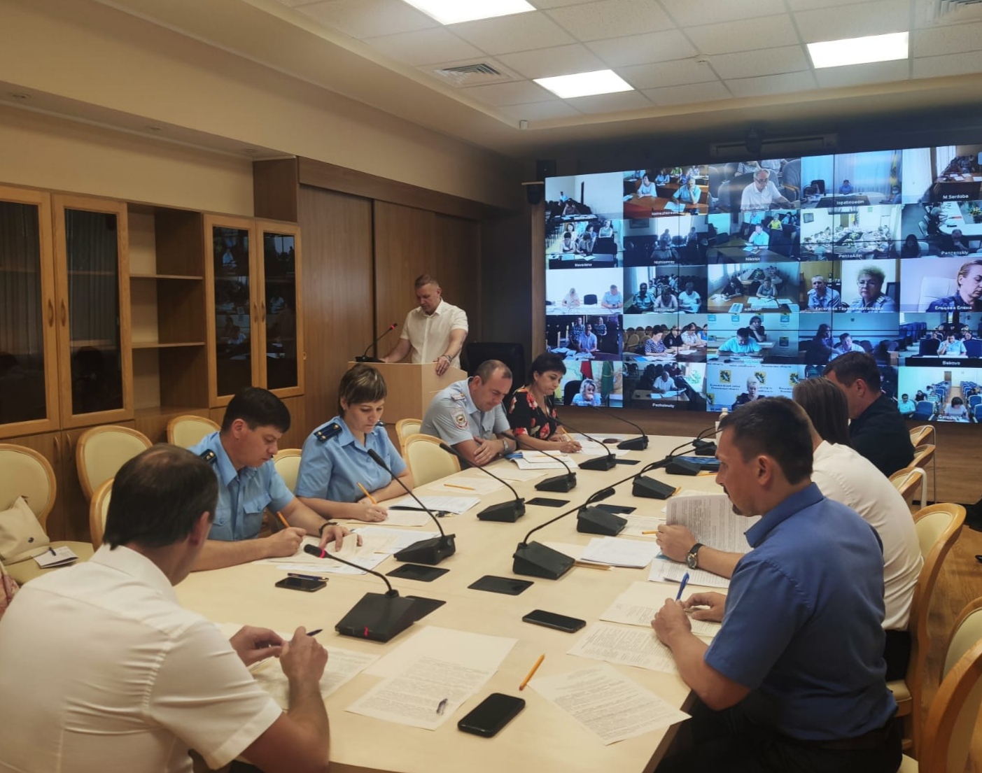 В Правительстве Пензенской области состоялось очередное заседание областной комиссии по делам несовершеннолетних и защите их прав