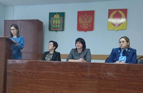 Рабочая группа областной комиссии по делам несовершеннолетних и защите их прав продолжает совершать выезды в муниципальные образования районов Пензенской области с целью проверок организации делопроизводства районных комиссий. 