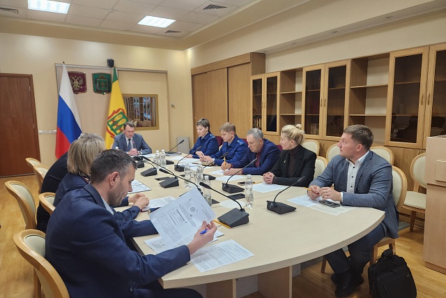 В областном Правительстве состоялось заседание Комиссии по делам несовершеннолетних и защите их прав Пензенской области.